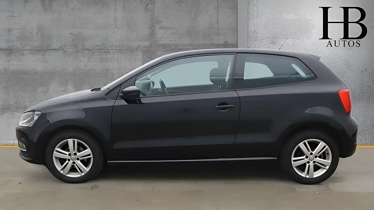 Used 2017 Volkswagen Polo Bluemotion Tech Match Black - Interior and Exterior details 7