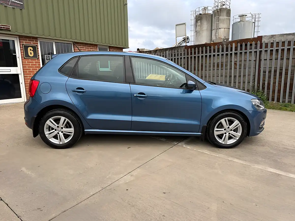 Used 2017 Volkswagen Polo Bluemotion Tech Match Edition Blue - Interior and Exterior details 7