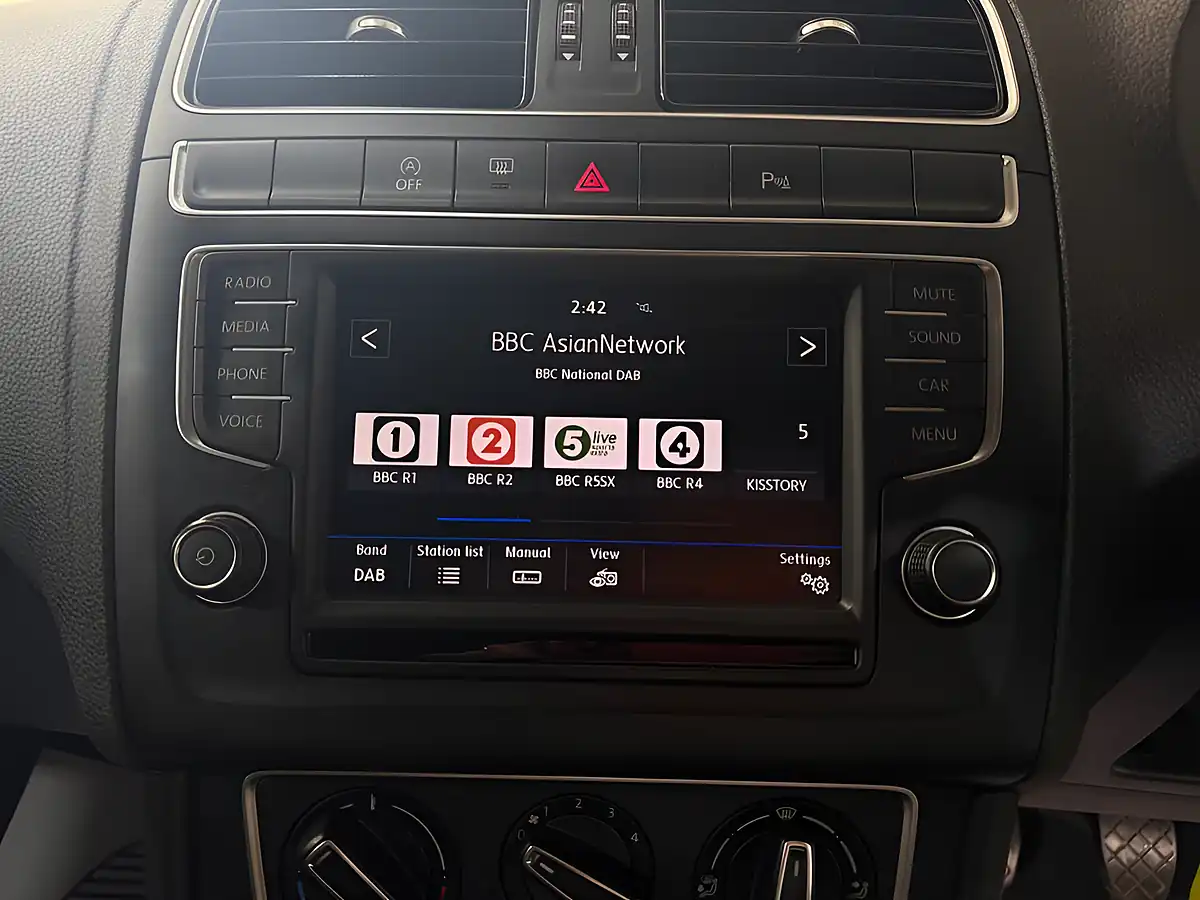 Used 2017 Volkswagen Polo Bluemotion Tech Match Edition Red - Interior and Exterior details 10