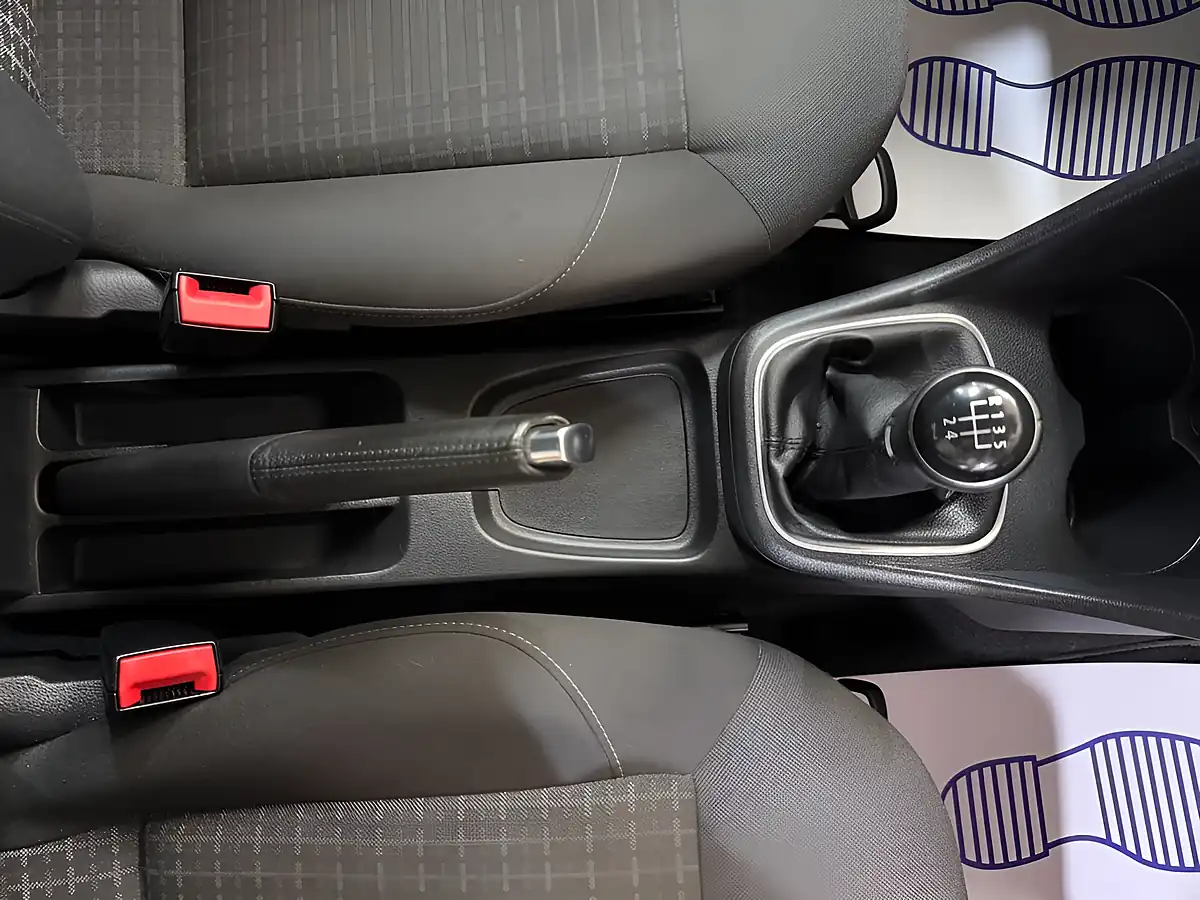 Used 2017 Volkswagen Polo Bluemotion Tech Match Edition Red - Interior and Exterior details 15