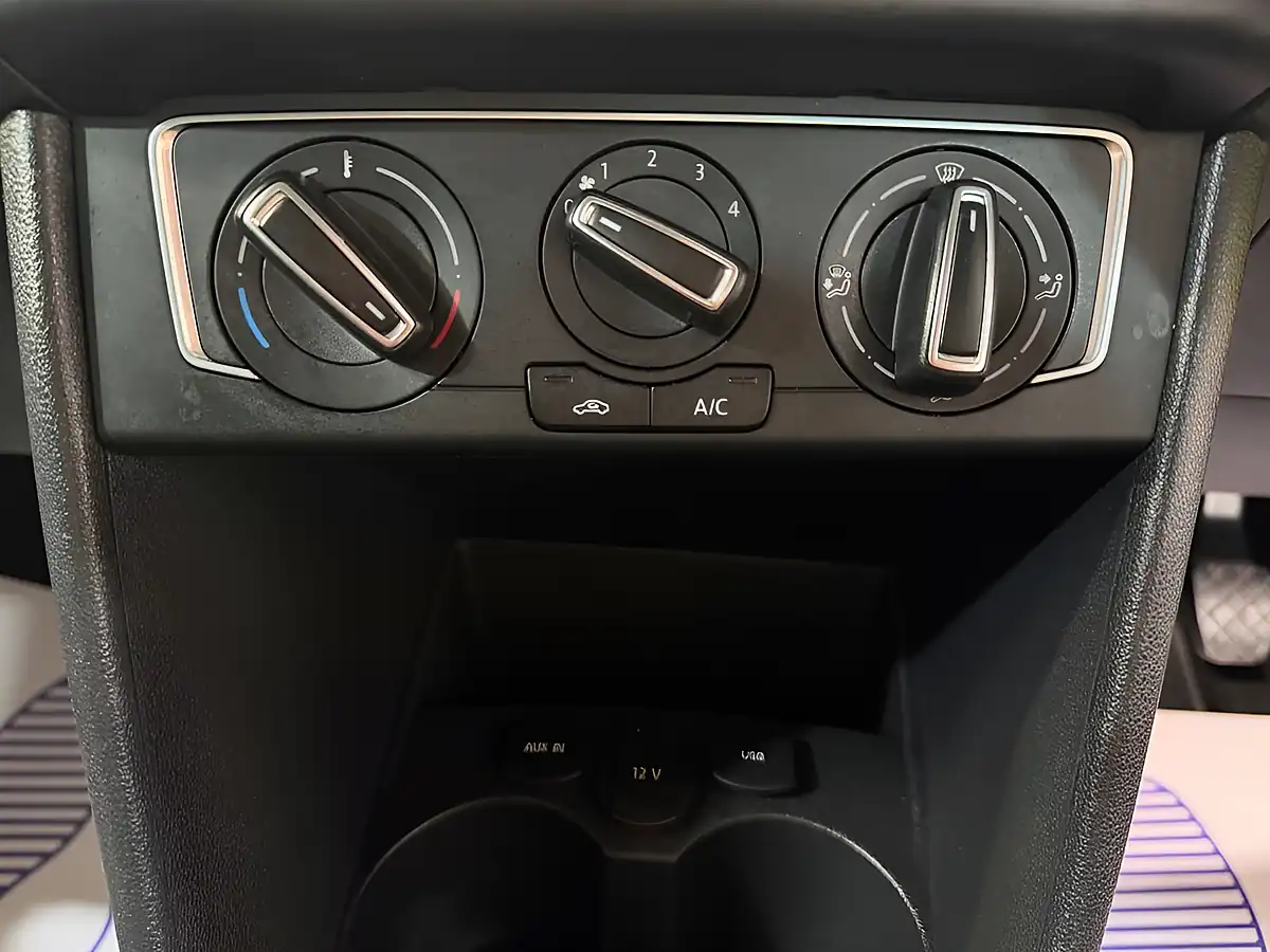 Used 2017 Volkswagen Polo Bluemotion Tech Match Edition Red - Interior and Exterior details 16