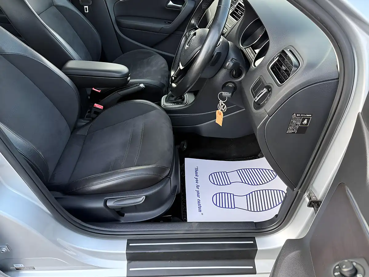 Used 2017 Volkswagen Polo Bluemotion Tech Match Edition Silver - Interior and Exterior details 12