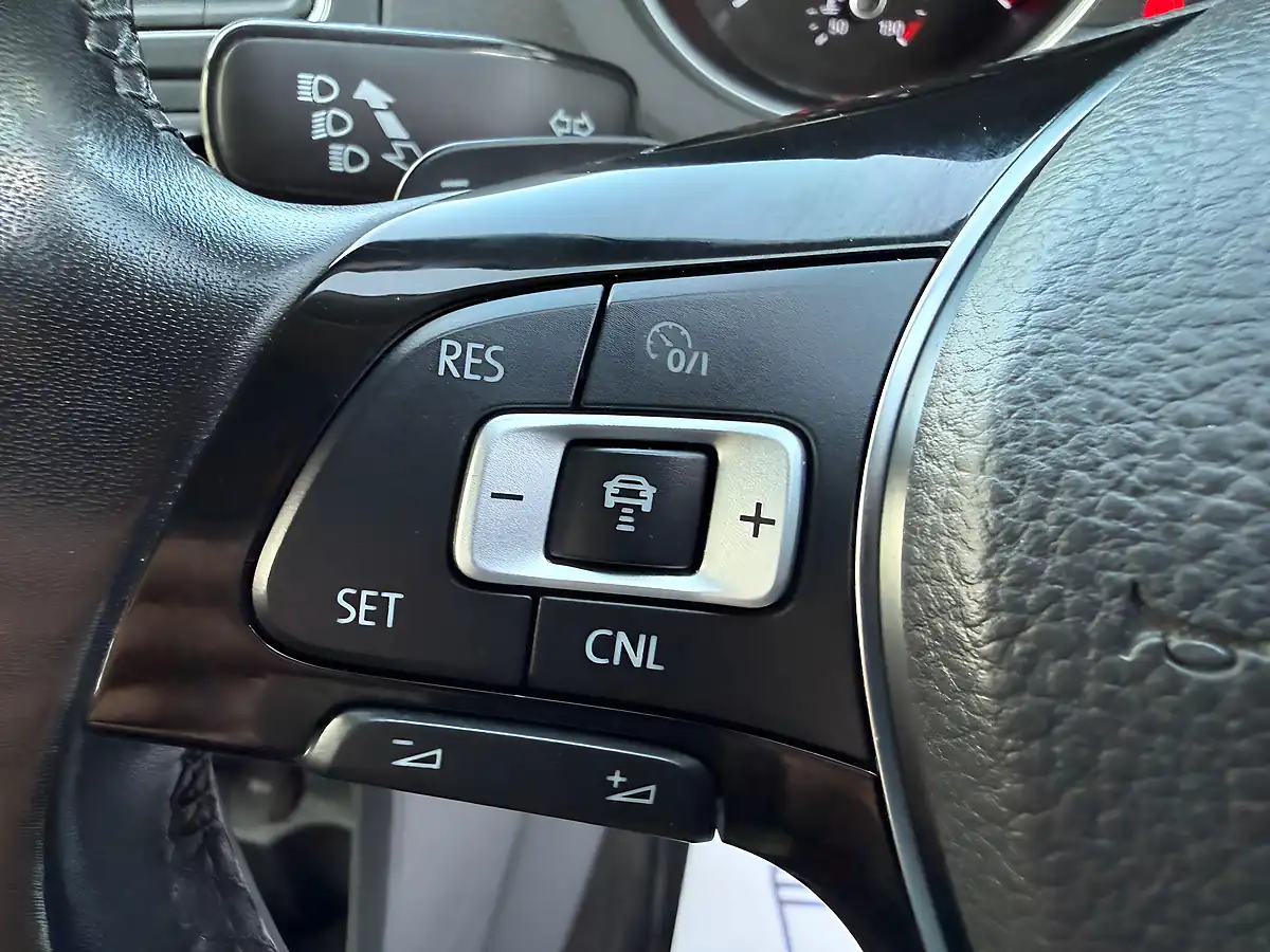 Used 2017 Volkswagen Polo Bluemotion Tech Match Edition Silver - Interior and Exterior details 15