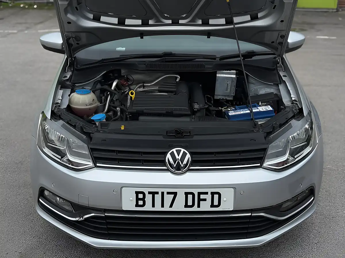 Used 2017 Volkswagen Polo Bluemotion Tech Match Edition Silver - Interior and Exterior details 8