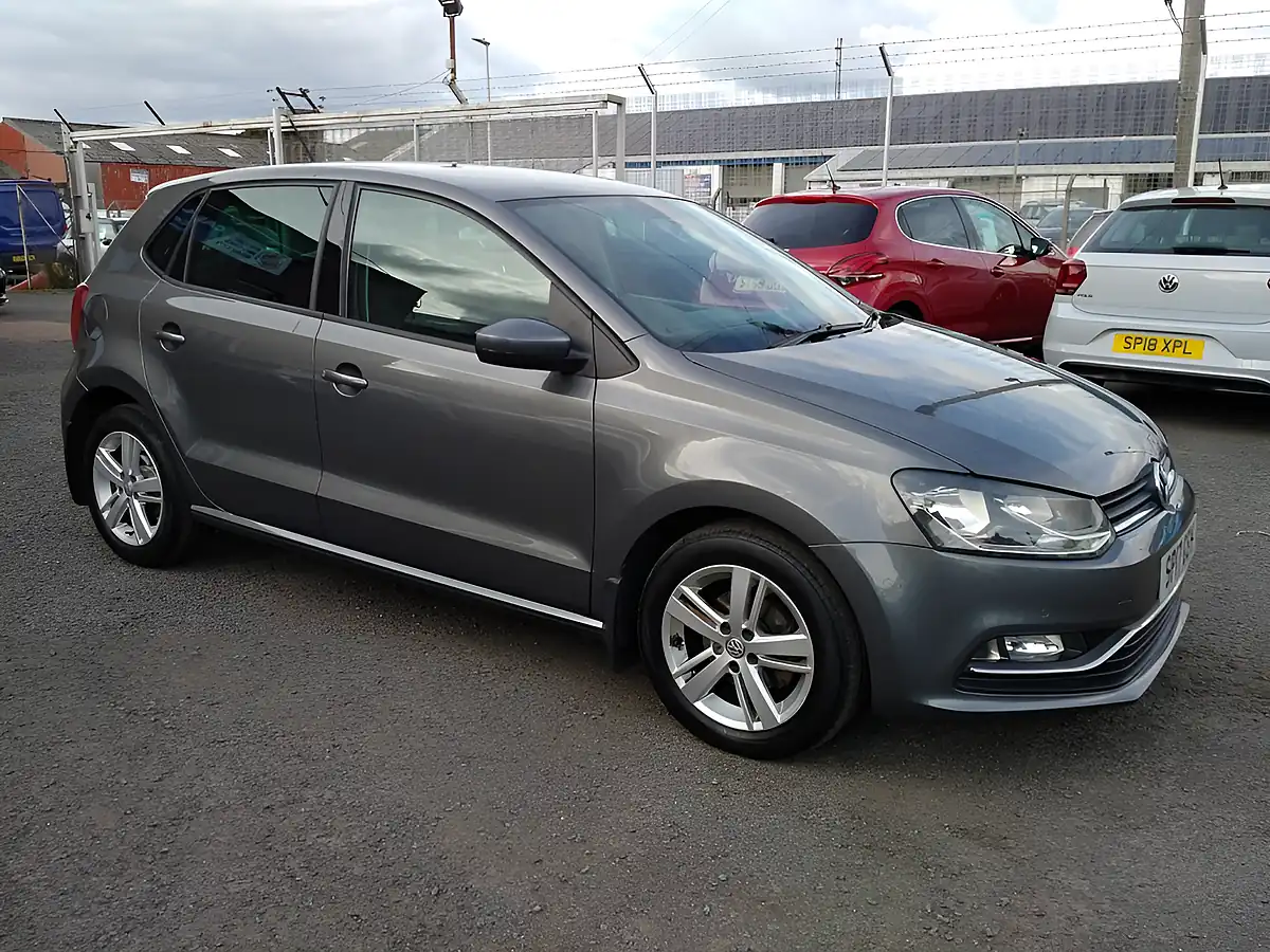 Used 2017 Volkswagen Polo Bluemotion Tech Match Grey - Interior and Exterior details 9