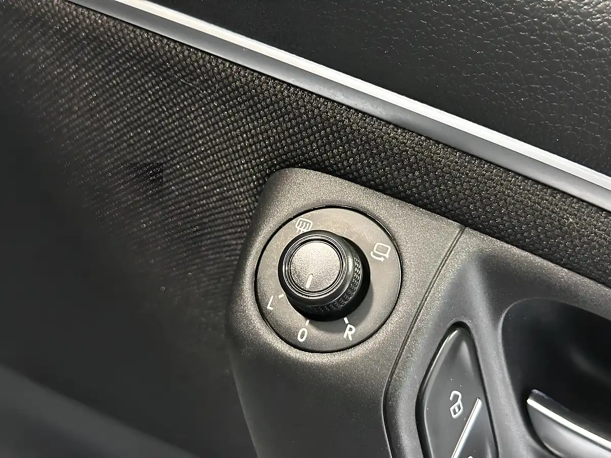 Used 2017 Volkswagen Polo GTI Pure White - Interior and Exterior details 10