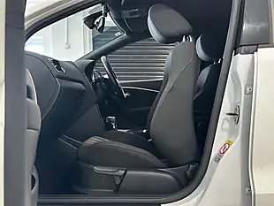 Used 2017 Volkswagen Polo GTI Pure White - Interior and Exterior details 12