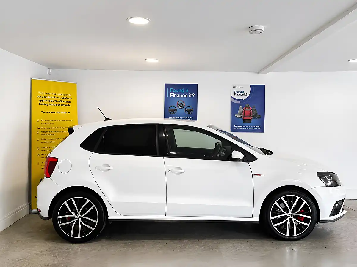 Used 2017 Volkswagen Polo GTI Pure White - Interior and Exterior details 7