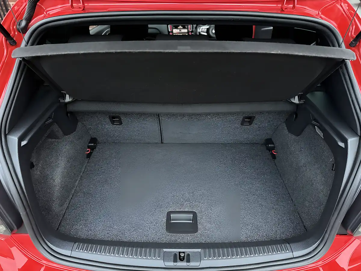 Used 2017 Volkswagen Polo GTI Red - Interior and Exterior details 17