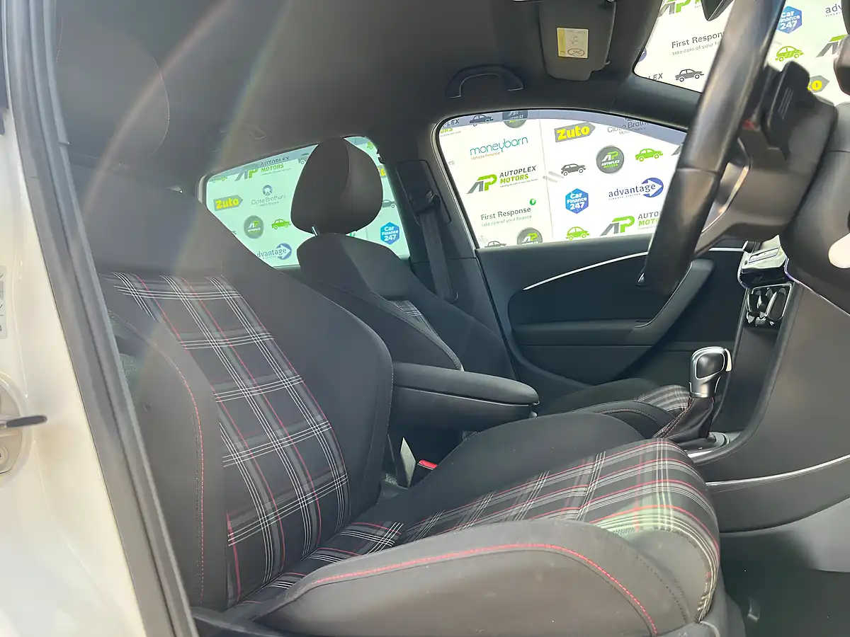 Used 2017 Volkswagen Polo GTI White - Interior and Exterior details 11