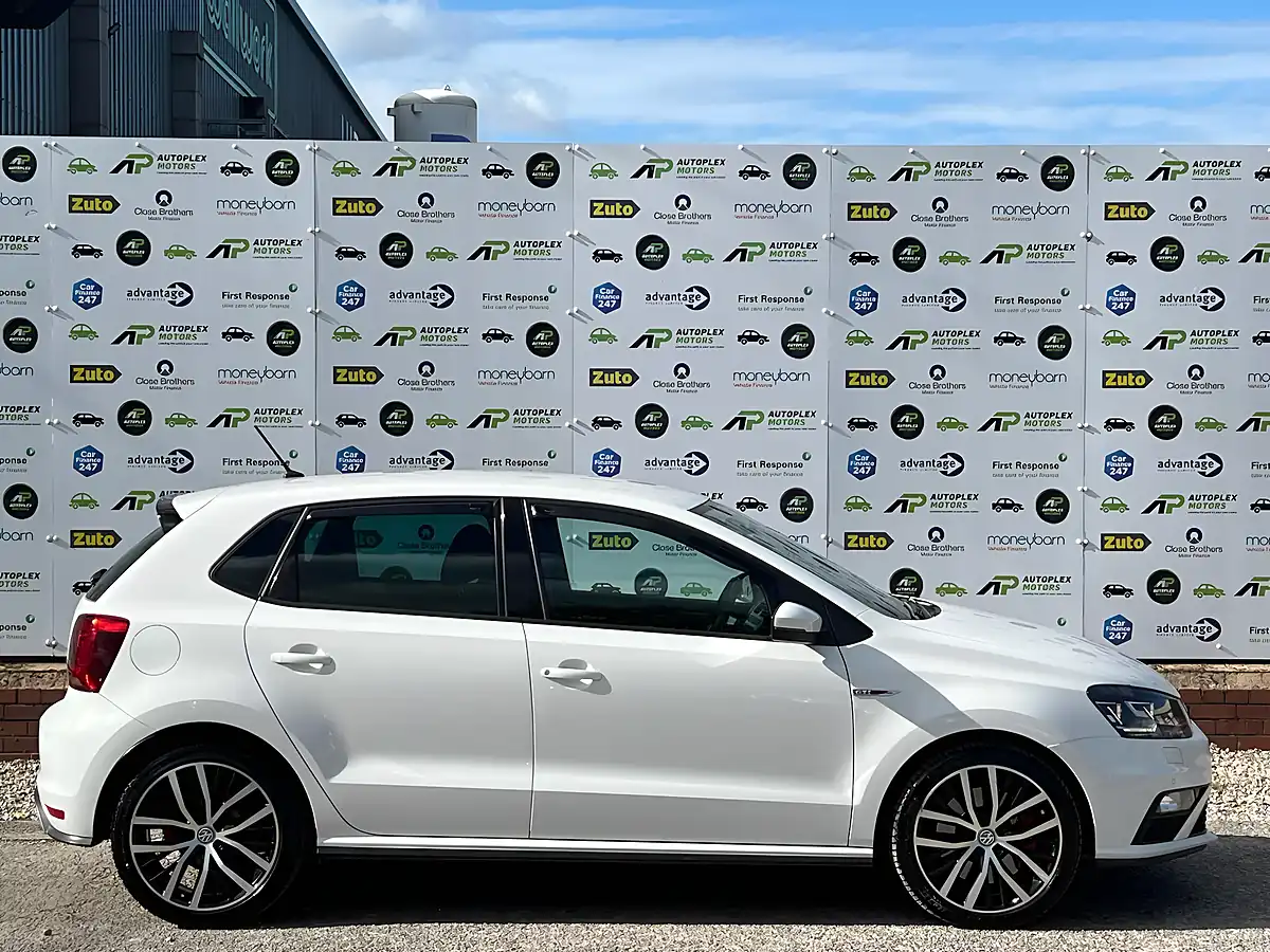Used 2017 Volkswagen Polo GTI White - Interior and Exterior details 9