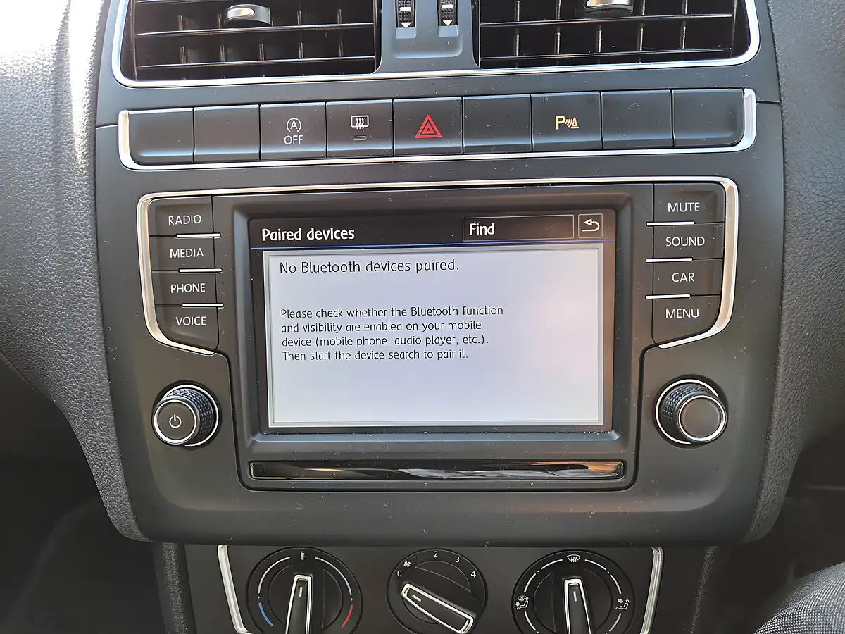Used 2017 Volkswagen Polo Match Edition Black - Interior and Exterior details 10