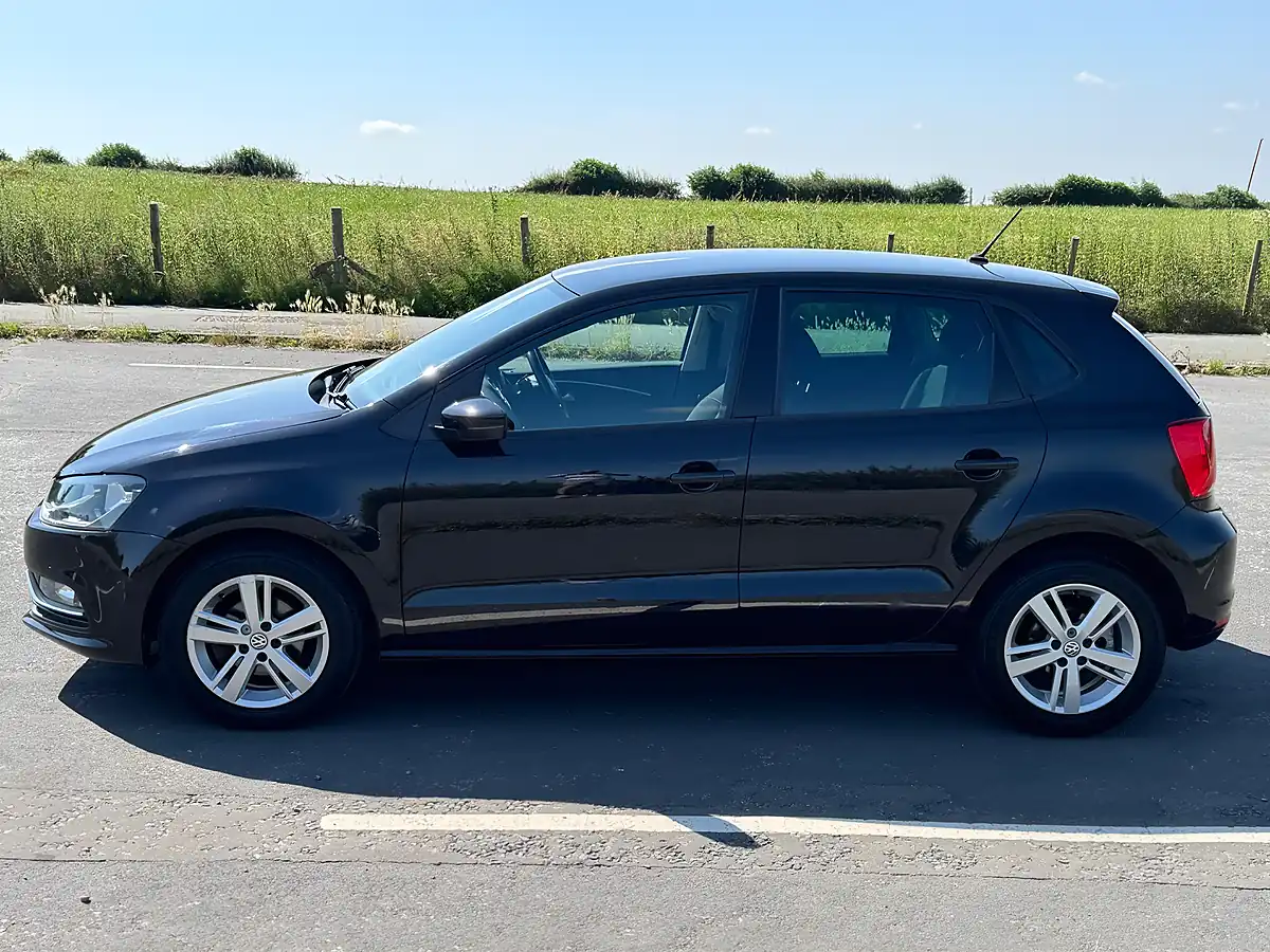 Used 2017 Volkswagen Polo Match Edition Black - Interior and Exterior details 6