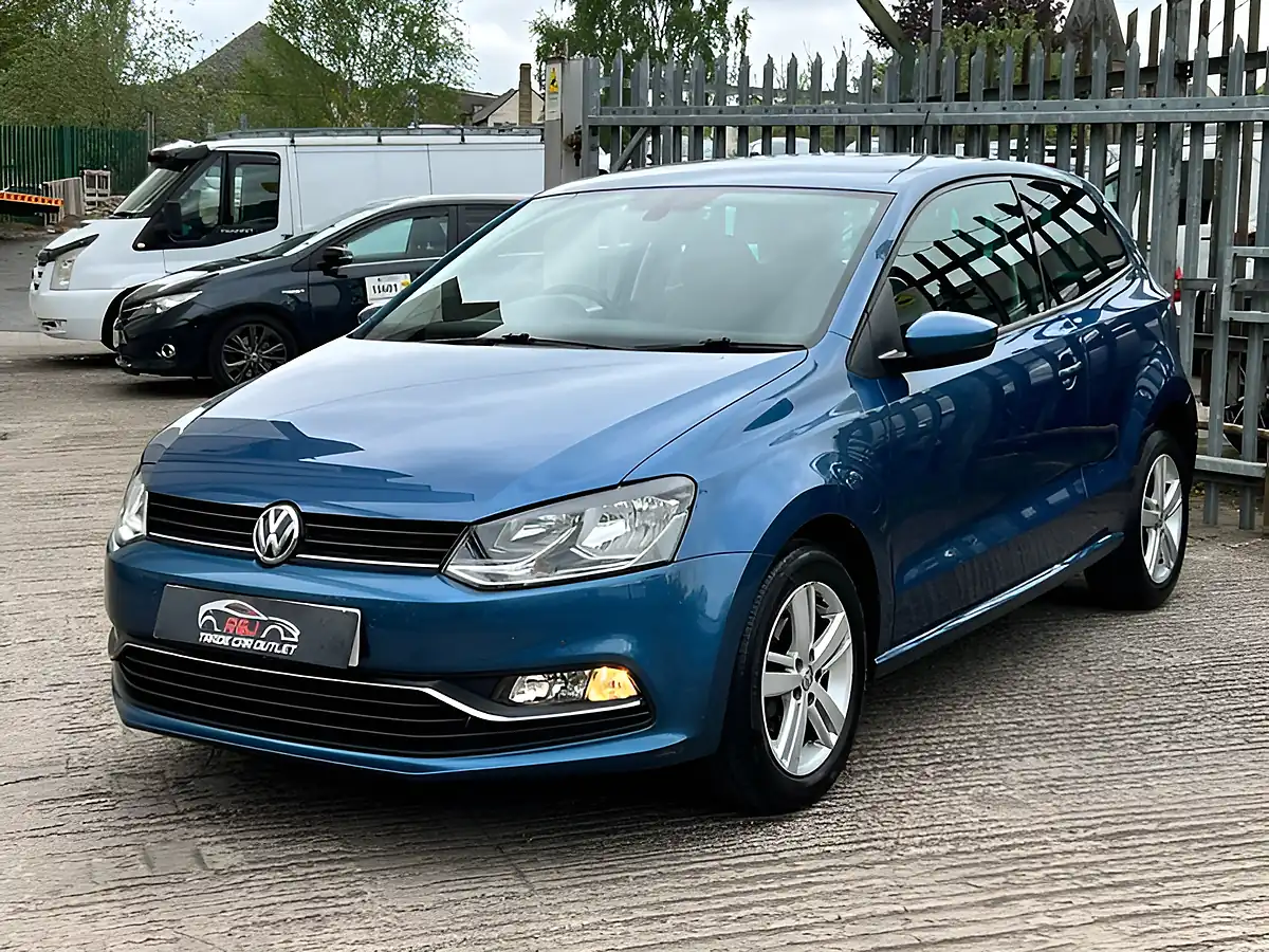 Used 2017 Volkswagen Polo Match Edition Blue - Interior and Exterior details 3