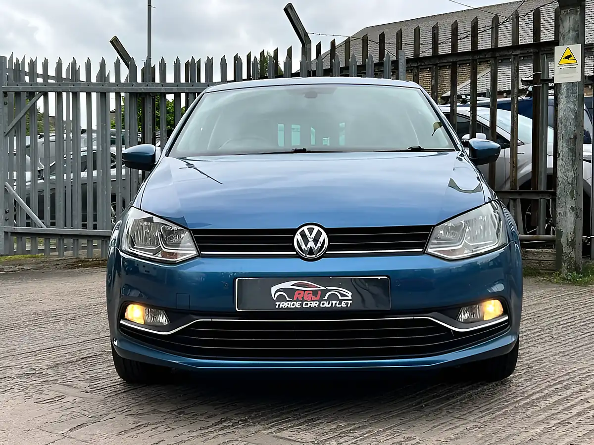 Used 2017 Volkswagen Polo Match Edition Blue - Interior and Exterior details 6
