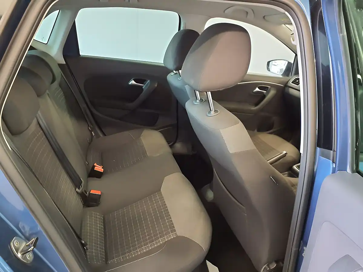 Used 2017 Volkswagen Polo Match Edition Blue - Interior and Exterior details 11