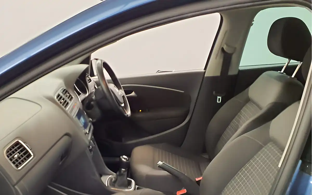 Used 2017 Volkswagen Polo Match Edition Blue - Interior and Exterior details 9