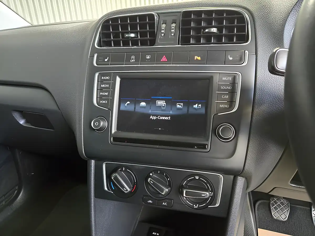 Used 2017 Volkswagen Polo Match Edition Blue - Interior and Exterior details 12