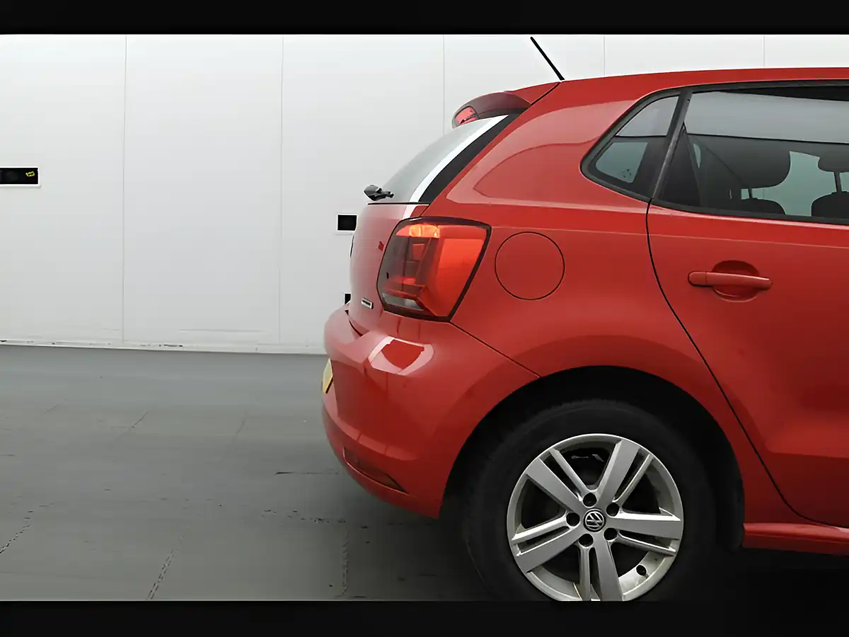 Used 2017 Volkswagen Polo Match Edition Flash Red - Interior and Exterior details 15