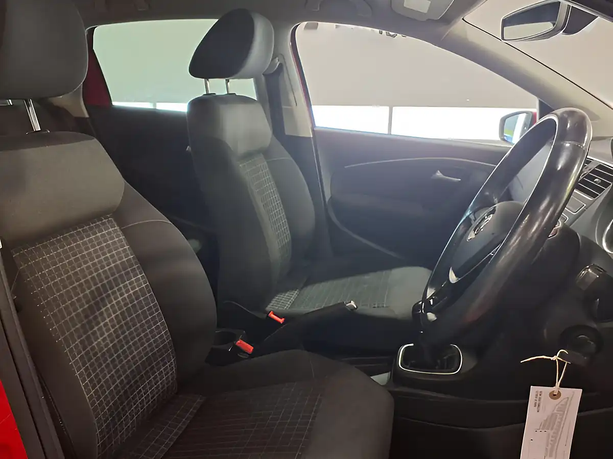 Used 2017 Volkswagen Polo Match Edition Flash Red - Interior and Exterior details 18