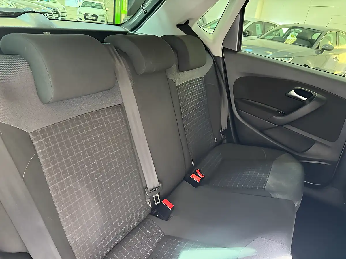 Used 2017 Volkswagen Polo Match Edition Grey - Interior and Exterior details 10