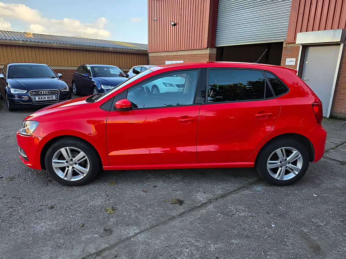 Used 2017 Volkswagen Polo Match Edition Red - Interior and Exterior details 5