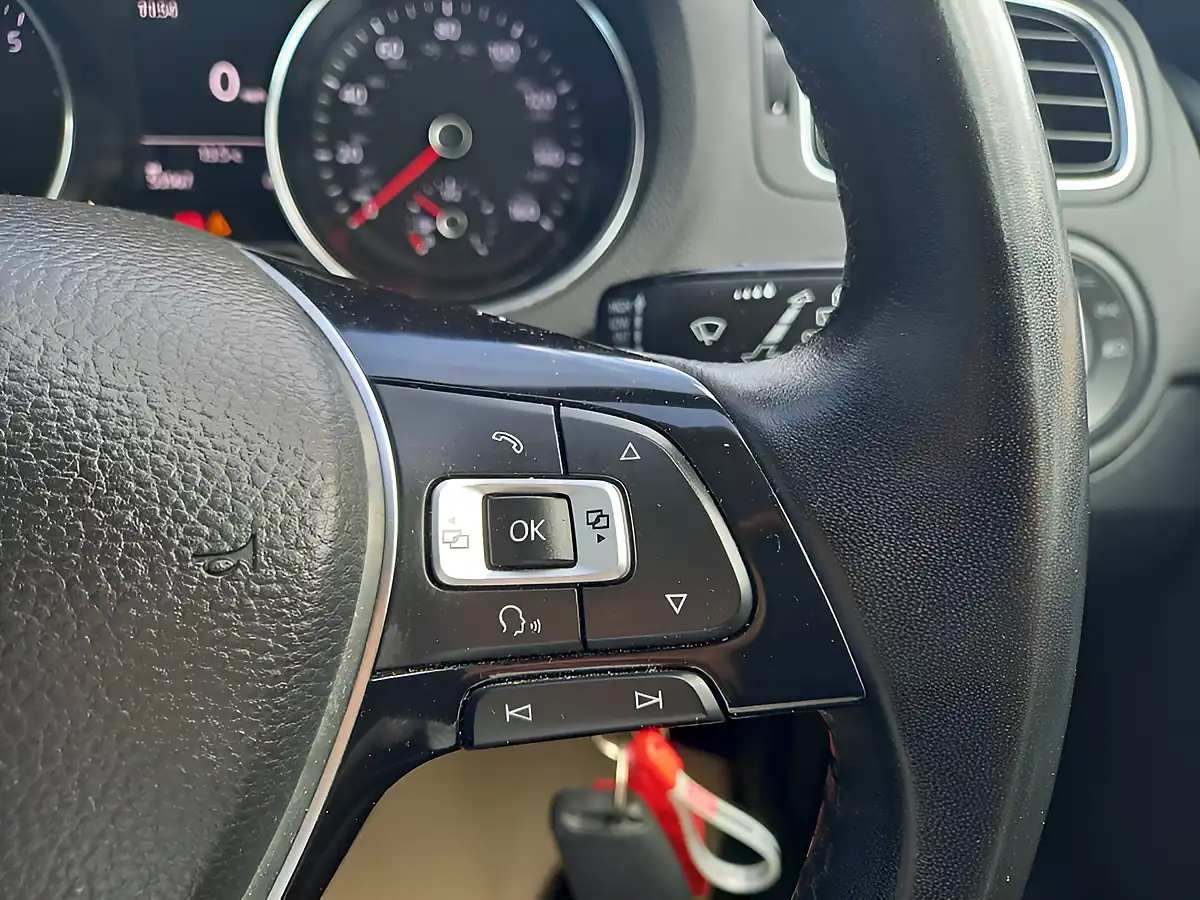 Used 2017 Volkswagen Polo Match Edition Silver - Interior and Exterior details 20