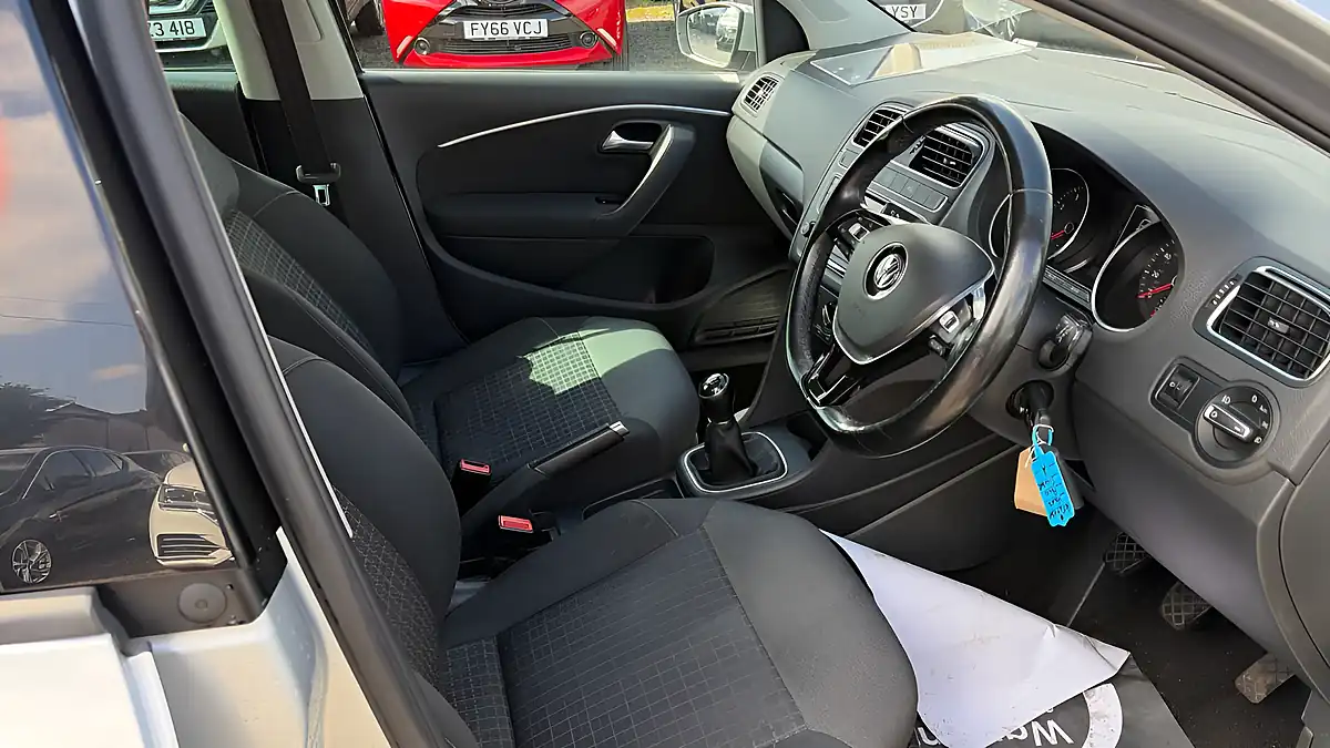 Used 2017 Volkswagen Polo Match Edition Silver - Interior and Exterior details 13