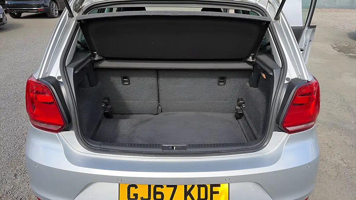 Used 2017 Volkswagen Polo Match Edition Silver - Interior and Exterior details 15