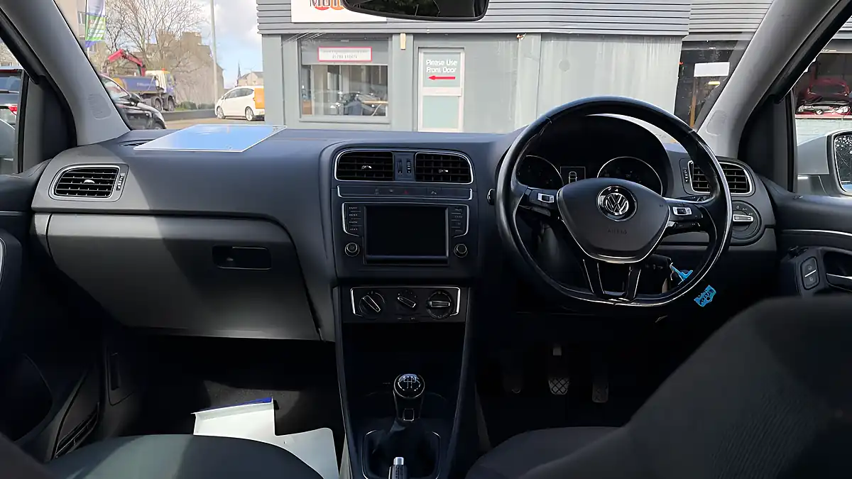 Used 2017 Volkswagen Polo Match Edition Silver - Interior and Exterior details 7