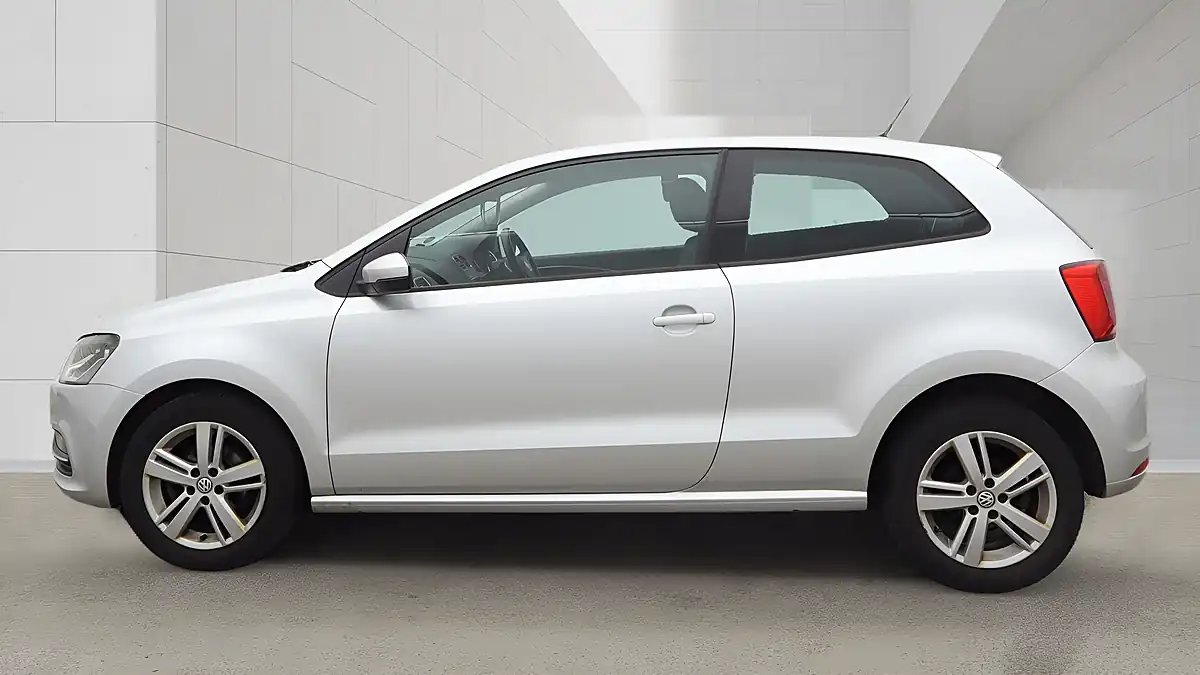 Used 2017 Volkswagen Polo Match Edition Silver - Interior and Exterior details 8