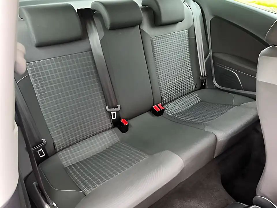Used 2017 Volkswagen Polo Match Edition Silver - Interior and Exterior details 15