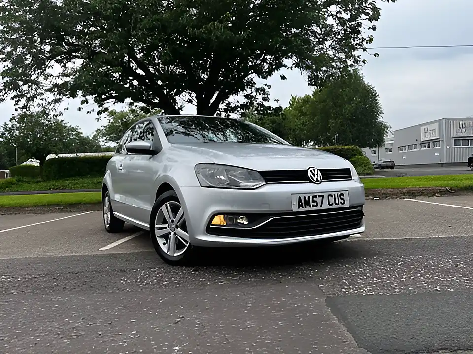 Used 2017 Volkswagen Polo Match Edition Silver - Interior and Exterior details 4