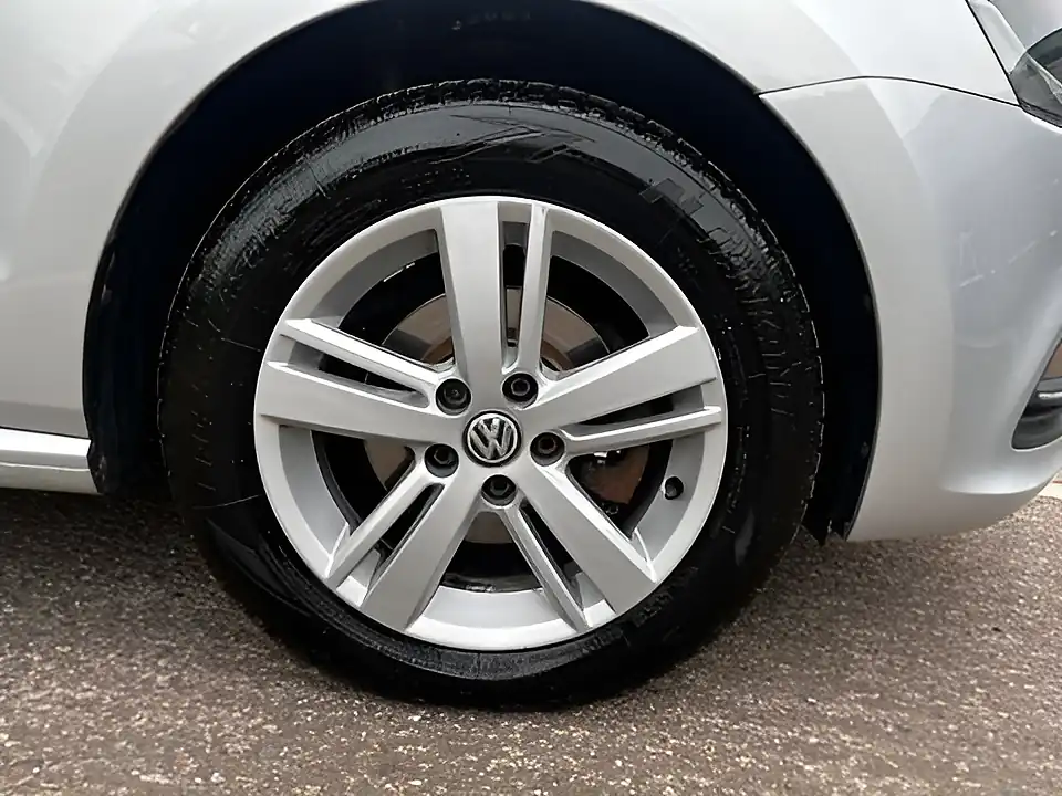 Used 2017 Volkswagen Polo Match Edition Silver - Interior and Exterior details 7