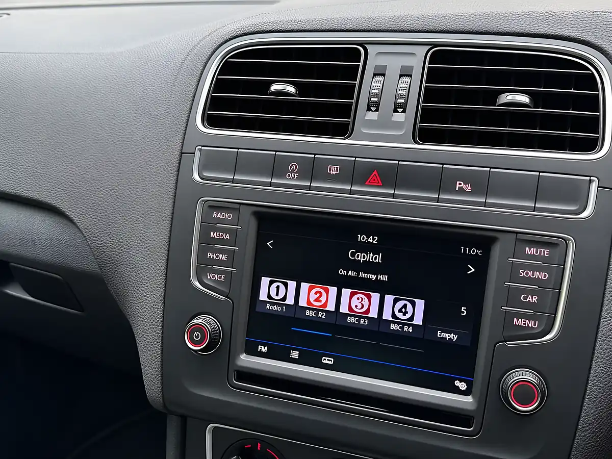 Used 2017 Volkswagen Polo Match Edition Urano Grey - Interior and Exterior details 15