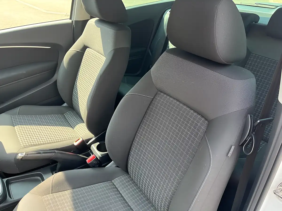 Used 2017 Volkswagen Polo Match Edition White - Interior and Exterior details 11