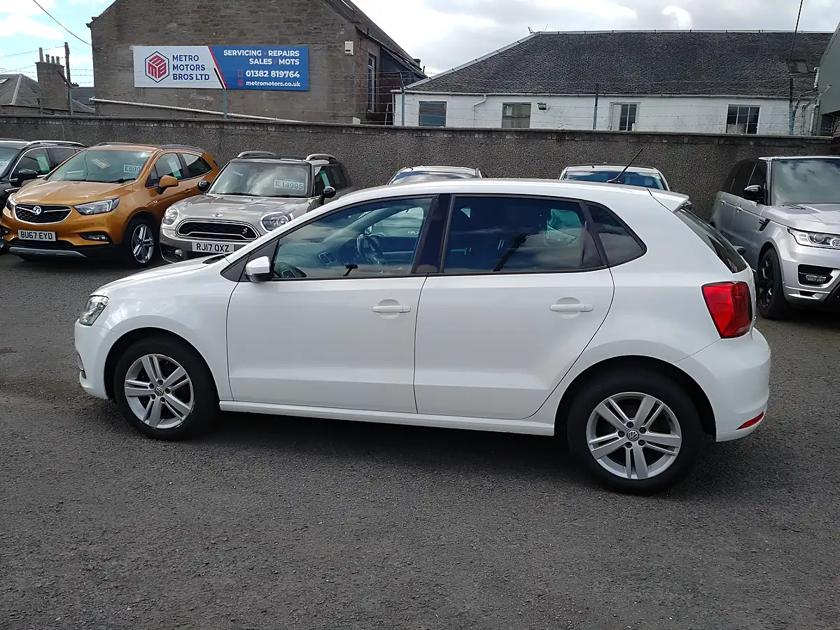 Used 2017 Volkswagen Polo Match Edition White - Interior and Exterior details 3