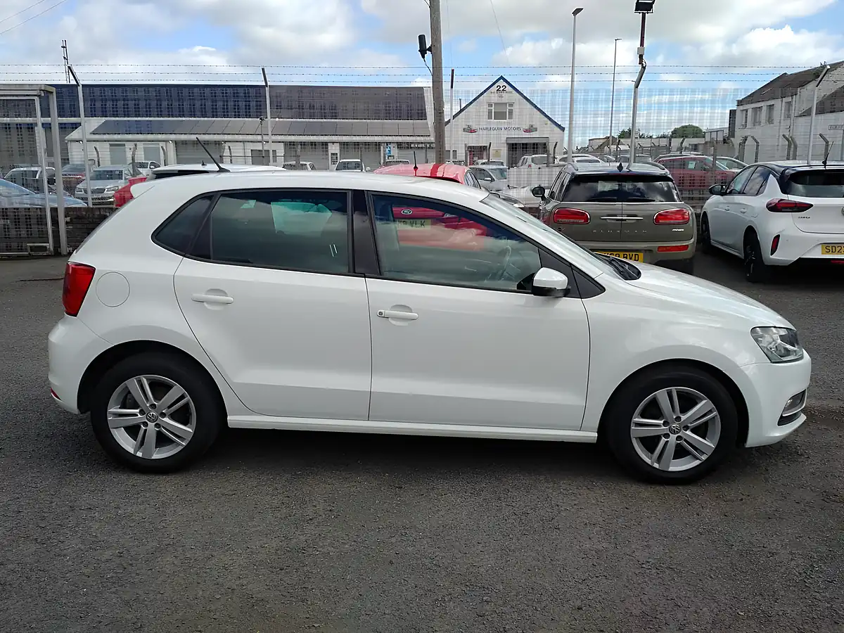 Used 2017 Volkswagen Polo Match Edition White - Interior and Exterior details 8
