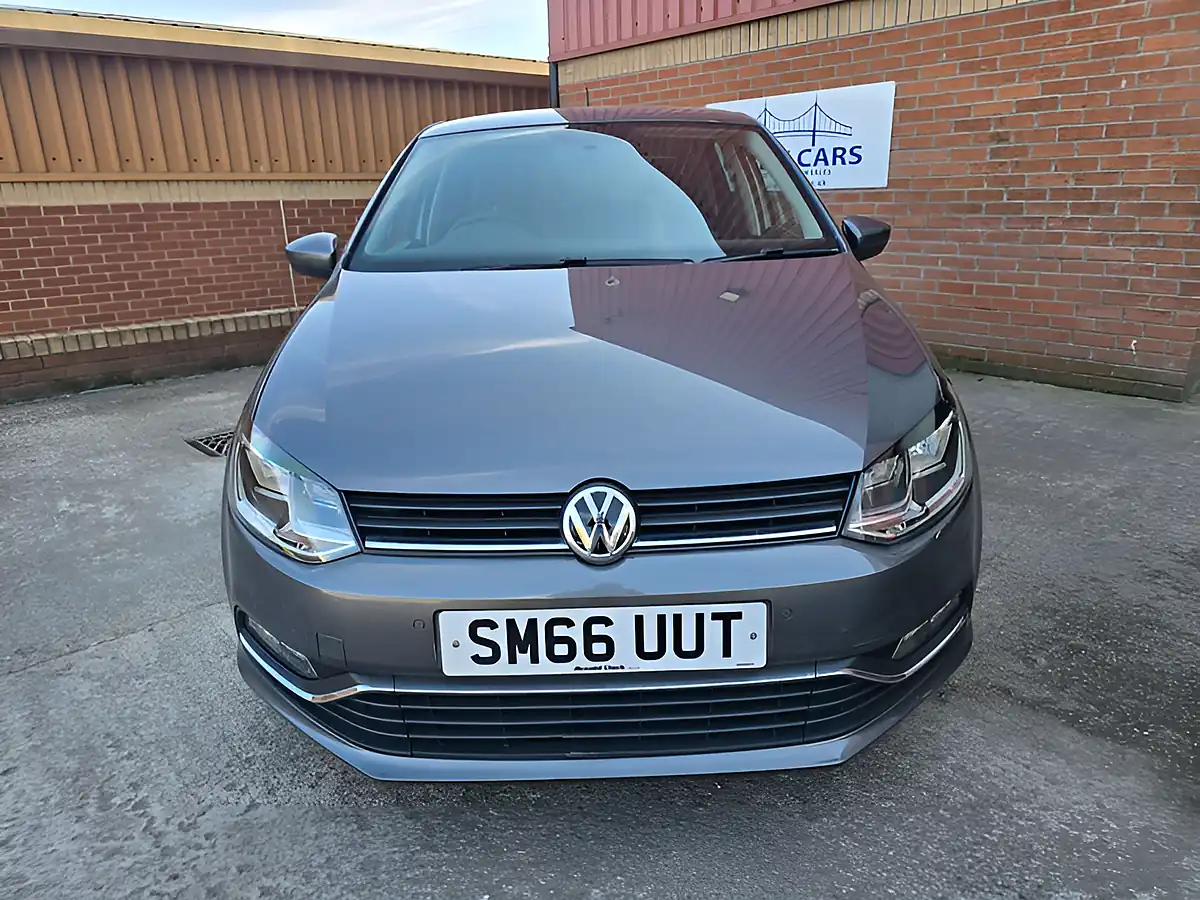 Used 2017 Volkswagen Polo Match Grey - Interior and Exterior details 2