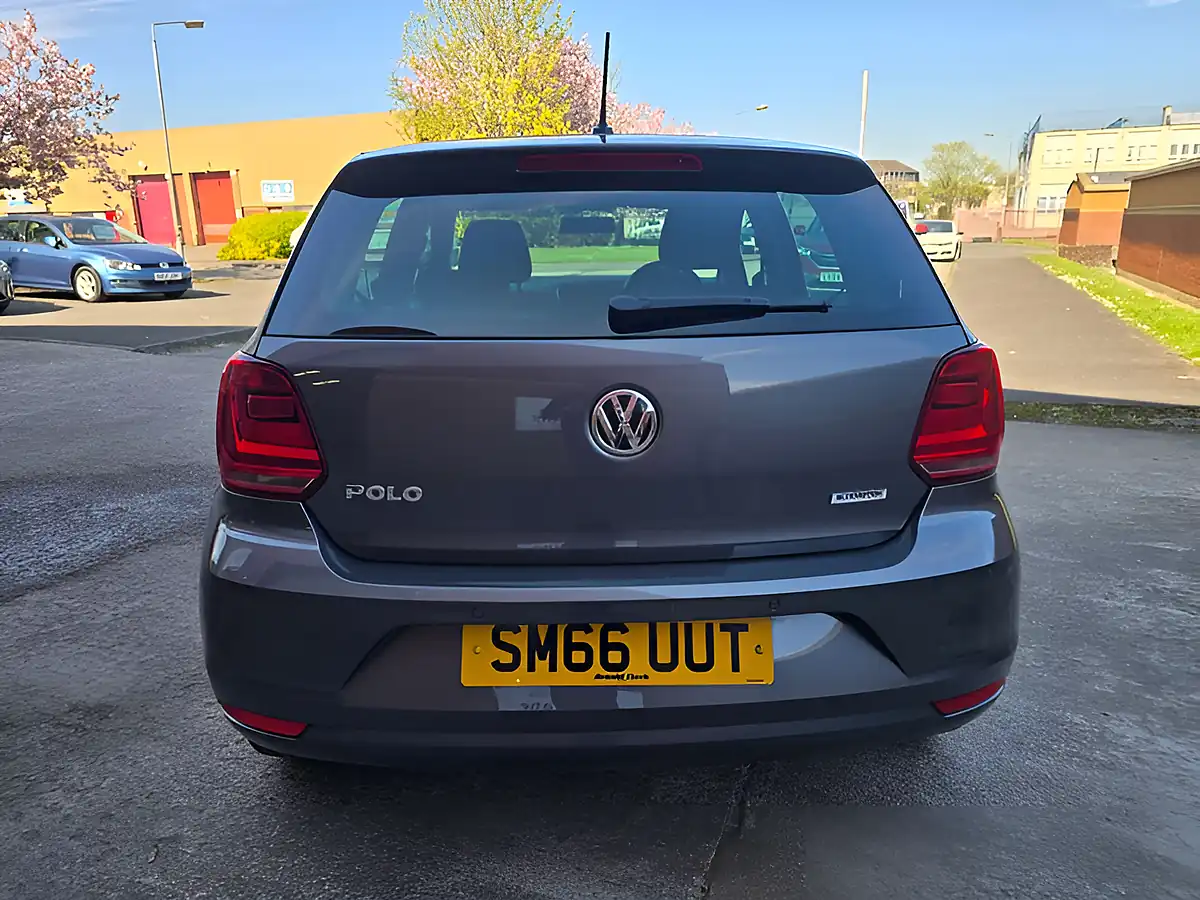 Used 2017 Volkswagen Polo Match Grey - Interior and Exterior details 9