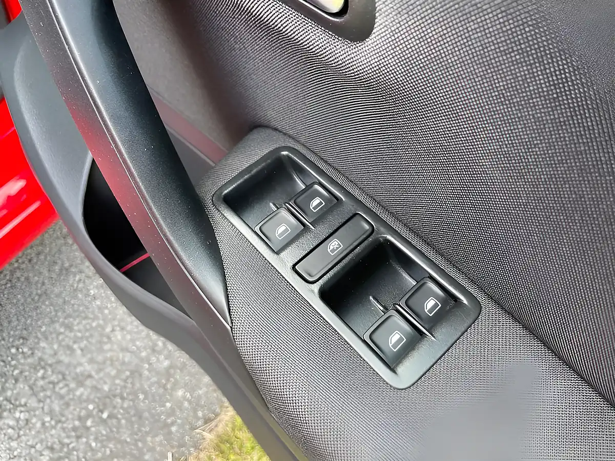 Used 2017 Volkswagen Polo Match Red - Interior and Exterior details 12