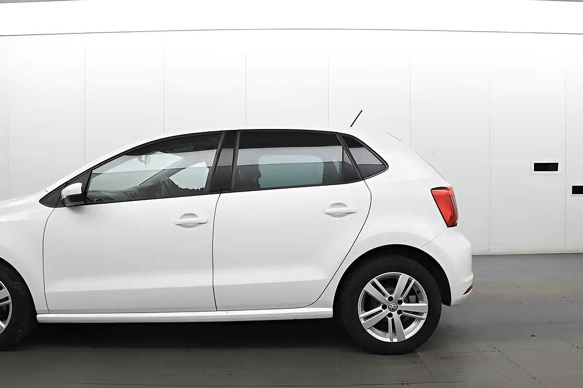 Used 2017 Volkswagen Polo Match White - Interior and Exterior details 4