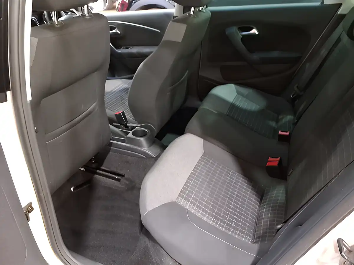 Used 2017 Volkswagen Polo Match White - Interior and Exterior details 8