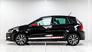Used 2017 Volkswagen Polo R-Line Black - Interior and Exterior details 10