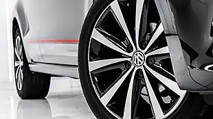 Used 2017 Volkswagen Polo R-Line Black - Interior and Exterior details 6