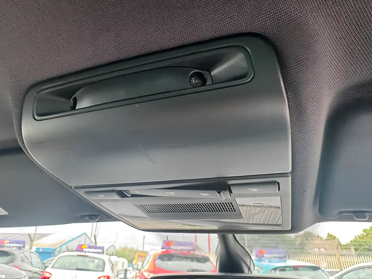 Used 2017 Volkswagen Polo R-Line Black - Interior and Exterior details 19