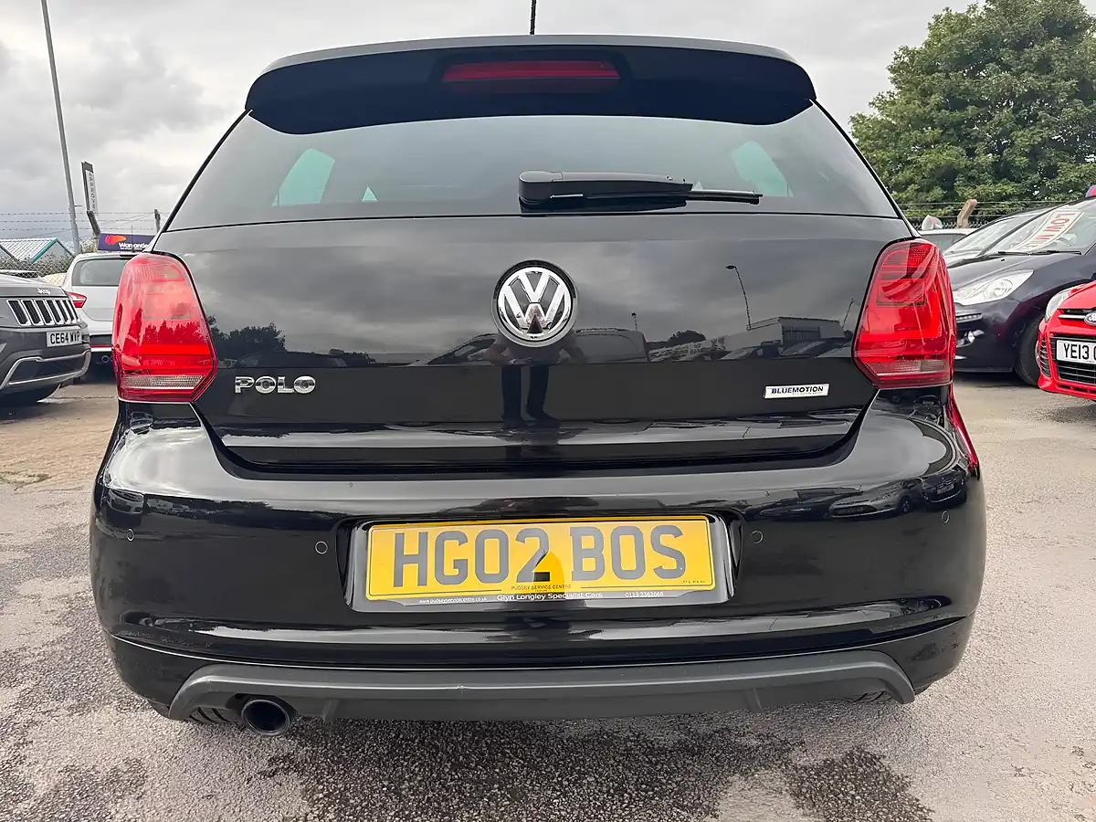 Used 2017 Volkswagen Polo R-Line Black - Interior and Exterior details 8