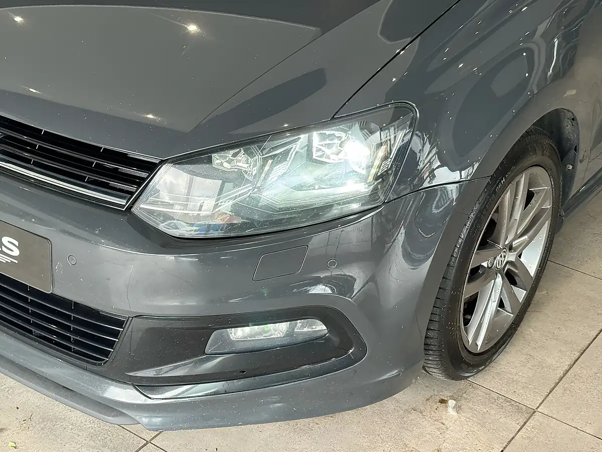 Used 2017 Volkswagen Polo R-Line Grey - Interior and Exterior details 4