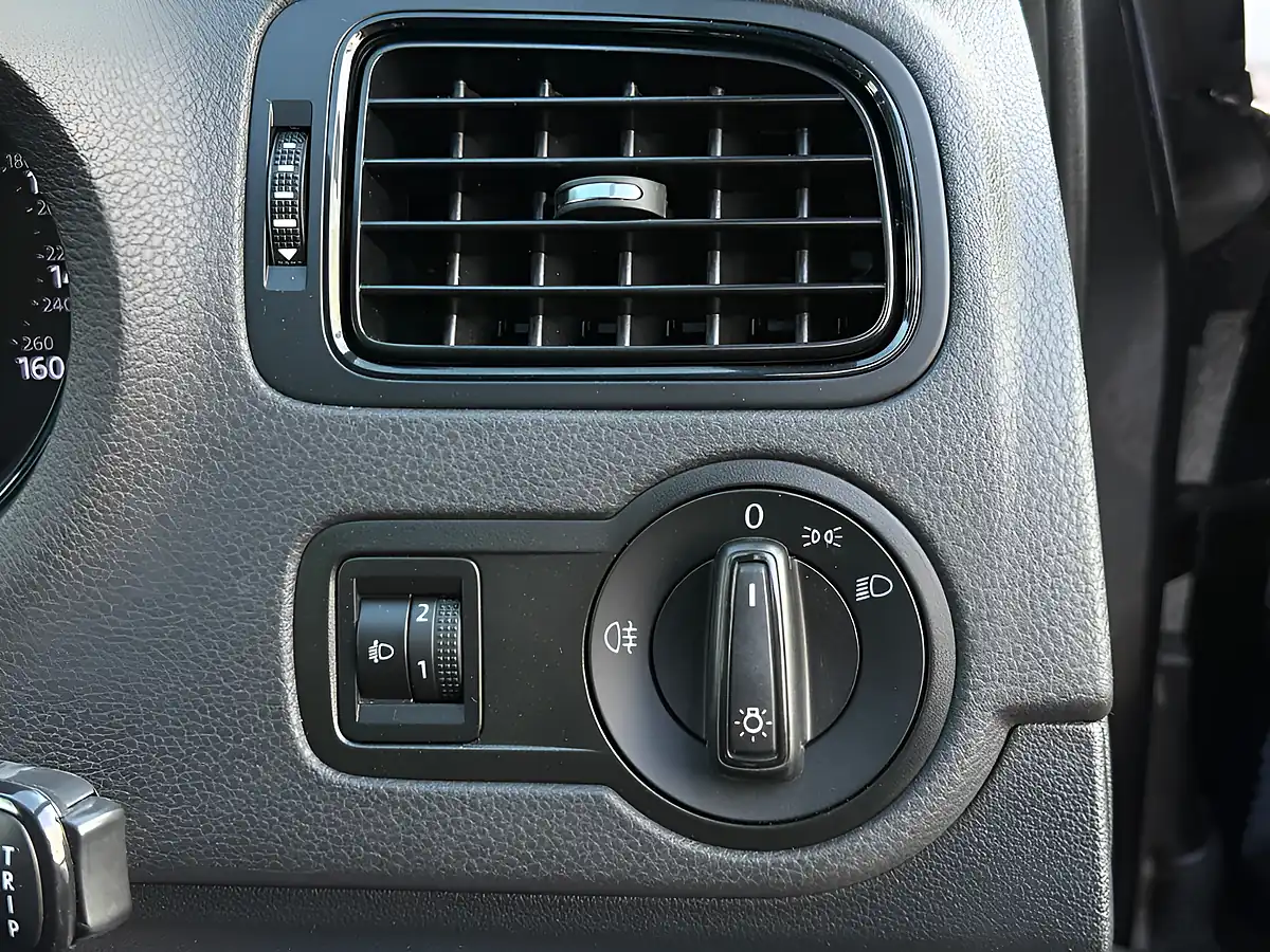 Used 2017 Volkswagen Polo S Black - Interior and Exterior details 17