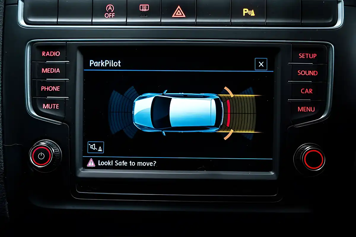 Used 2017 Volkswagen Polo Sel Black - Interior and Exterior details 8